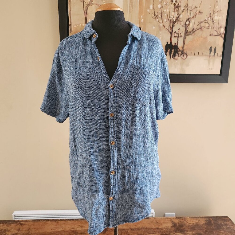 Tenth + Ocean blue linen button down shirt / M